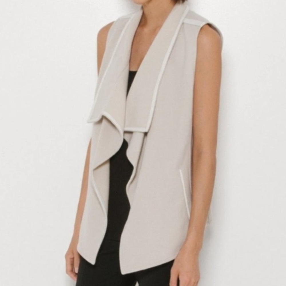 Vince Cream wool blend drape neck leather trim open Vest Size XS
